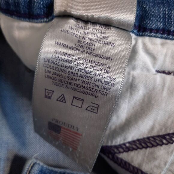 NYDJ Women's Stretch Denim Capris Size 10 Lift-Tuck Control Top Rhinestones - Picture 7 of 11